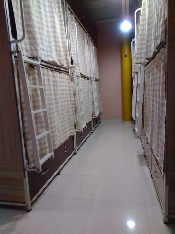 Auberge de jeunesse Abuzz Sewri à Bombay Extérieur photo